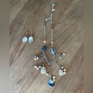 Tres Jolie Necklace & Earrings Set